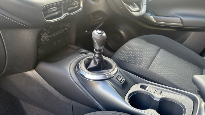 Nissan Juke 1.0 DiG-T N-Connecta 5dr [Revised] Petrol Hatchback - Image 13